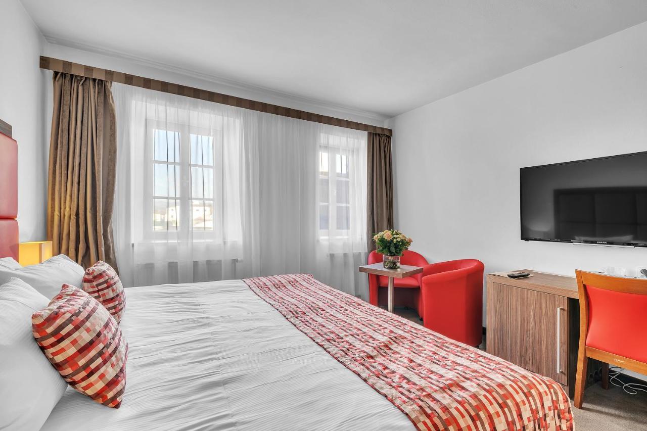 Hotel Nelly Kellys Trutnov Exterior photo