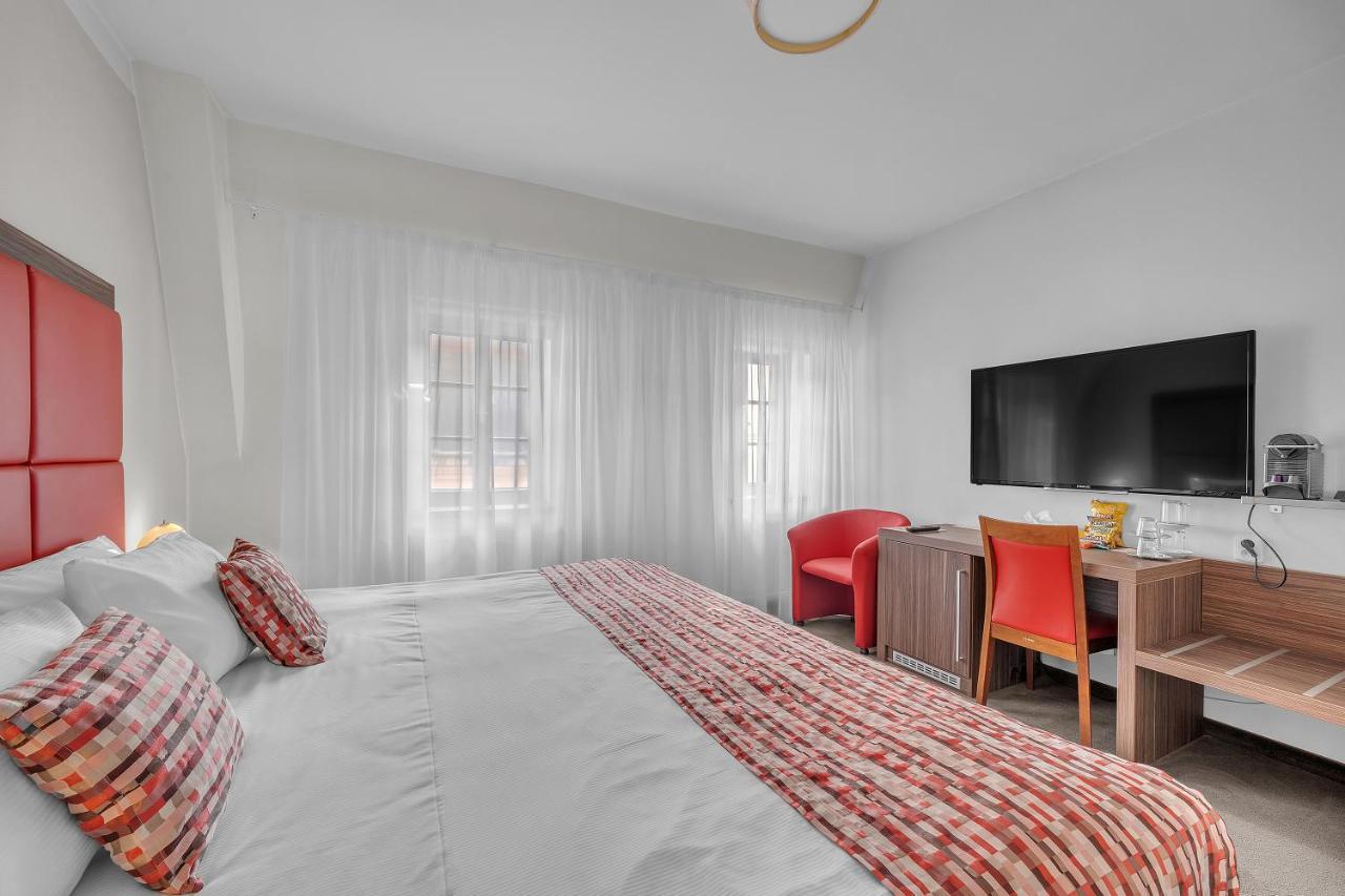 Hotel Nelly Kellys Trutnov Exterior photo